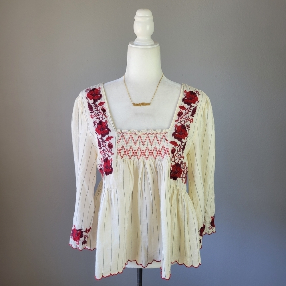 ZARA // boho-chic floral embroidered square neckline smocked cottagecore top